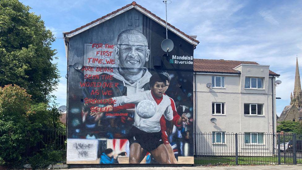Mural for Liverpool FC's first black player unveiled