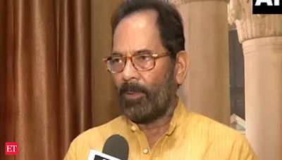 UP govt cleared 'confusion', shouldn't be turned into communal issue: Naqvi on Kanwar Yatra directive