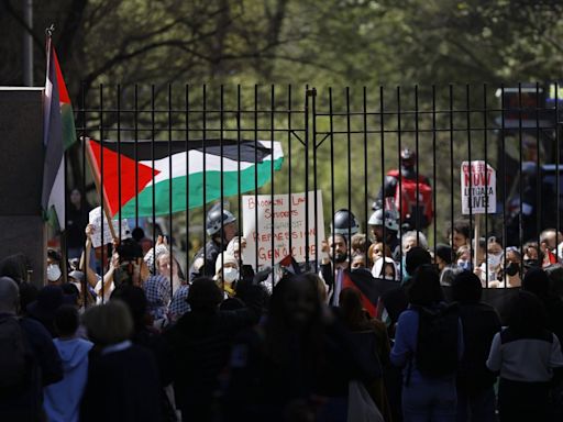 Dozens arrested at UT-Austin, USC as universities struggle to contain Israel-Hamas protests - UPI.com