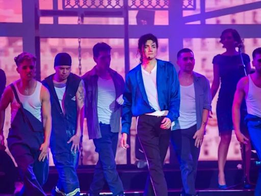 "Me salvó la vida": de admirar a Michael Jackson a encarnar al mítico cantante en un musical | Radio Zaragoza | Cadena SER