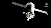 Russian Soyuz spacecraft carrying 3 spaceflyers arrives at ISS (video)