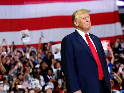 Trump realiza actos de campaña en Florida bajo un calor intenso: no anunció a su fórmula vicepresidencial