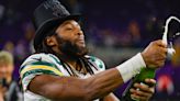 Aaron Jones rushes for 120 yards in Packers’ 33-10 win over Vikings