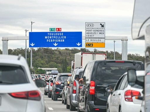 Île-de-France : Bison futé voit rouge sur les routes pour ce premier week-end de départs en vacances