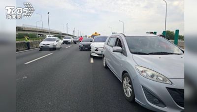 國一西螺8車連撞！ 事故路段一度全線封閉5人傷