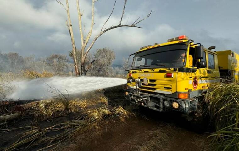 Maui brush fire 80% contained, highway reopened