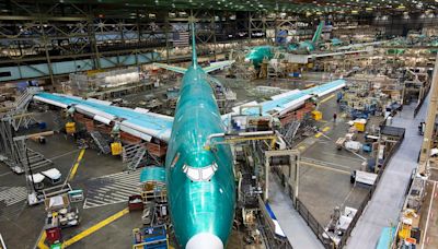 Boeing Locks Out Firefighters While Negotiating With Machinists