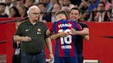 Xavi se despide del Barça con un triunfo en Sevilla en el cierre de la Liga