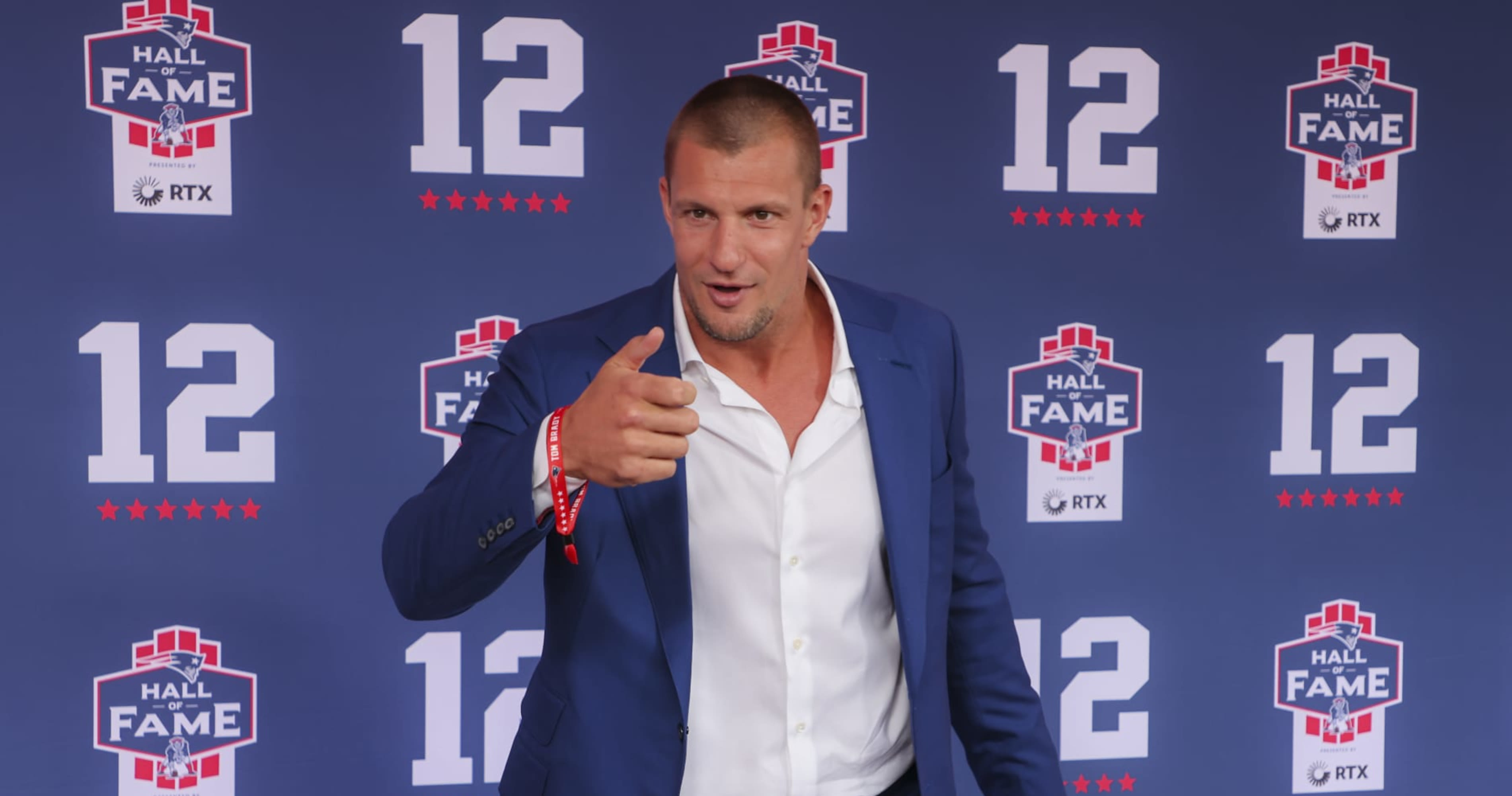 Video: Rob Gronkowski Says LeBron James Would've Dominated NFL, Wishes He Tried Out