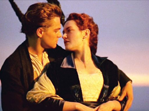 'Titanic' star Kate Winslet says kissing Leonardo DiCaprio wasn't 'all it's cracked up to be'