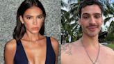 Bruna Marquezine e João Guilherme dão beijão pela primeira vez em público; veja