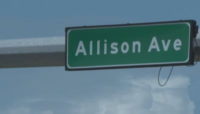 Allison Ave light activated