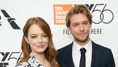 See Photo of Emma Stone, Joe Alwyn in New Movie ‘Kinds of Kindness’