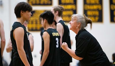 As boys volleyball in Indiana grows, more South Bend area teams are getting involved