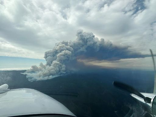 Uncontained California wildfire burns outside 'Bigfoot capital of the world'