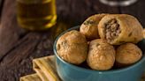 Bolinho de mandioca com carne moída: aperitivo fácil e que rende bem