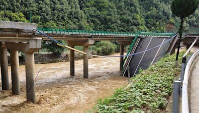 11 dead as China bridge collapses due to flash floods after heavy rain