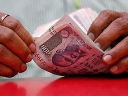 Indian rupee may test record low; budget in spotlight