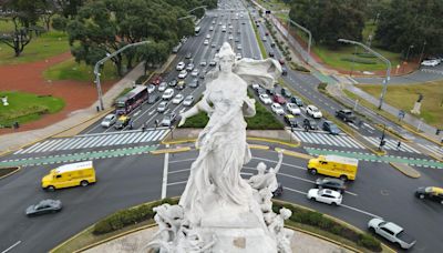 Vandalizaron el Monumento de los Españoles y otros clásicos porteños que habían sido restaurados el último año