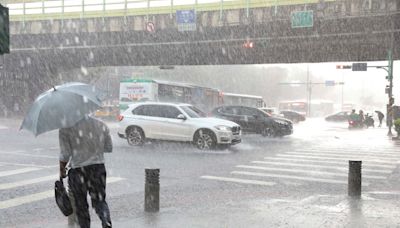 快訊／雨勢升級！ 16縣市豪大雨