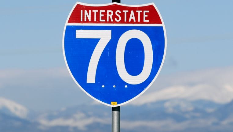 Eastbound I-70 closed near Glenwood Springs for crash