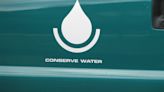 BWS repairing 8-inch water main break in Waialae