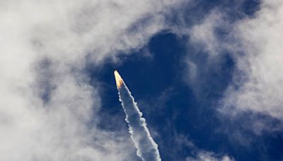 Despite new leaks since launch, Boeing’s Starliner headed for space station rendezvous