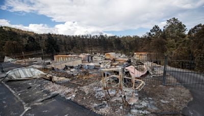 Team combs fire-ravaged New Mexico community for remains of the missing