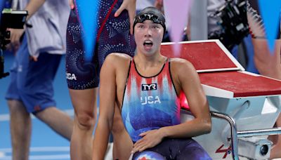 USA swims to Olympic gold in mixed medley relay, holding off China in world record