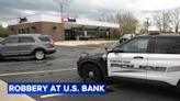 FBI searching for suspect in 2 bank robberies at US Bank locations in Hanover Park, Schaumburg