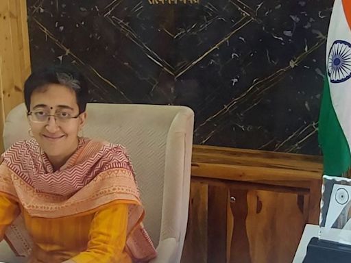 Education Minister Atishi Orders Cancelling Transfer of 5000 Teachers - News18