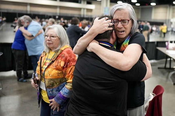 United Methodists lift ban on LGBTQ clergy | Arkansas Democrat Gazette