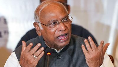 'Congress will examine...': What Kharge said about support to Siddaramaiah in MUDA case