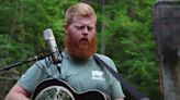 Jamey Johnson Joins Viral Hitmaker Oliver Anthony to Perform ‘In Color’