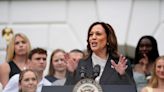 Celebridades de Hollywood se alinean en torno a Kamala Harris - La Tercera