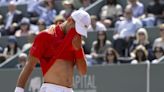 Djokovic se queda sin final en Ginebra y sus temblores preocupan a días de Roland Garros