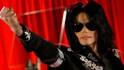 Singer Michael Jackson '$500m in debt' when he died