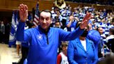 Mike Krzyzewski returns to first Duke game since retirement as Blue Devils narrowly beat Notre Dame