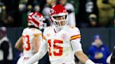 Defending champion Chiefs look vulnerable as they lose ground in AFC with loss to Packers