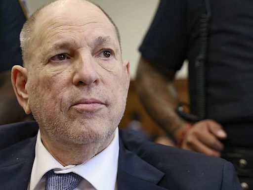 Harvey Weinstein se enfrenta a nuevos cargos por agresión sexual antes de un nuevo juicio