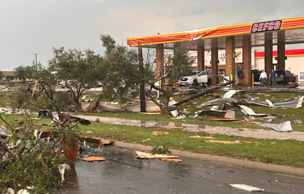 Texas town declares emergency after tornado flips cars, shreds roofs in Temple