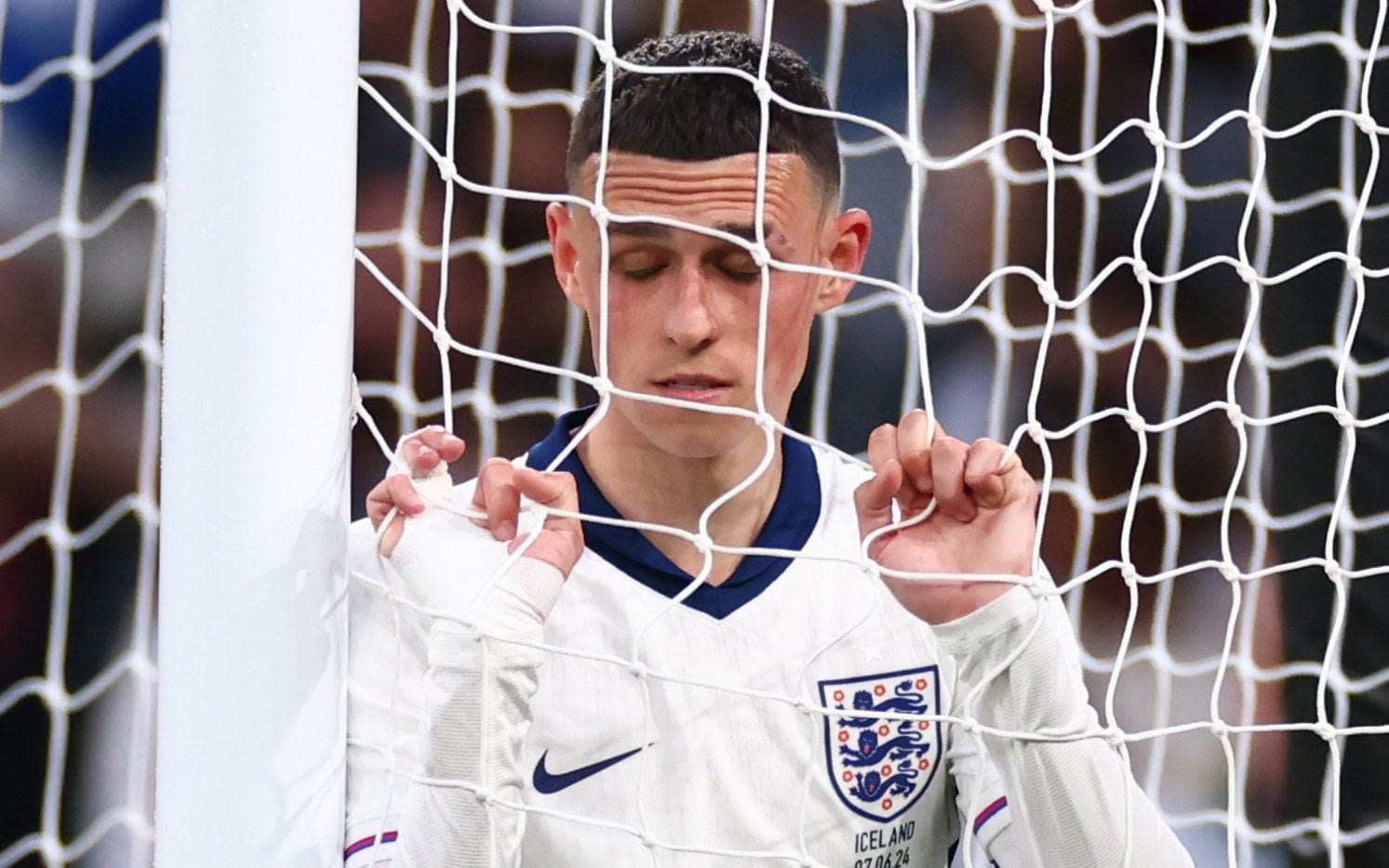 Phil Foden must start on the left against Serbia – Jude Bellingham is England’s No 10
