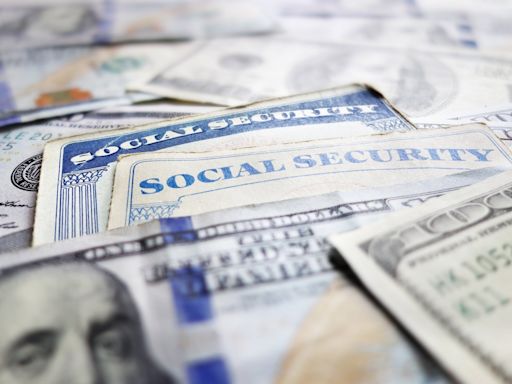 What Happens to Your Social Security Benefit When Your Spouse Dies?