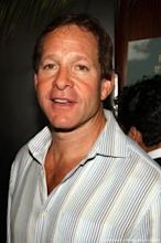 Steve Guttenberg