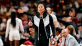Dawn Staley timeout for UCLA player injury heralded as moment of sportsmanship