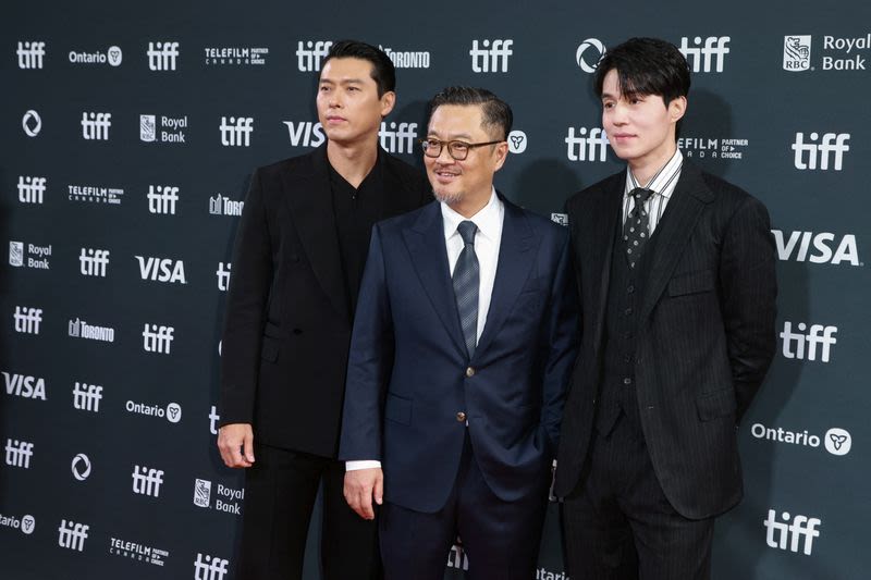 'Harbin' brings out fans of Korean stars in Toronto