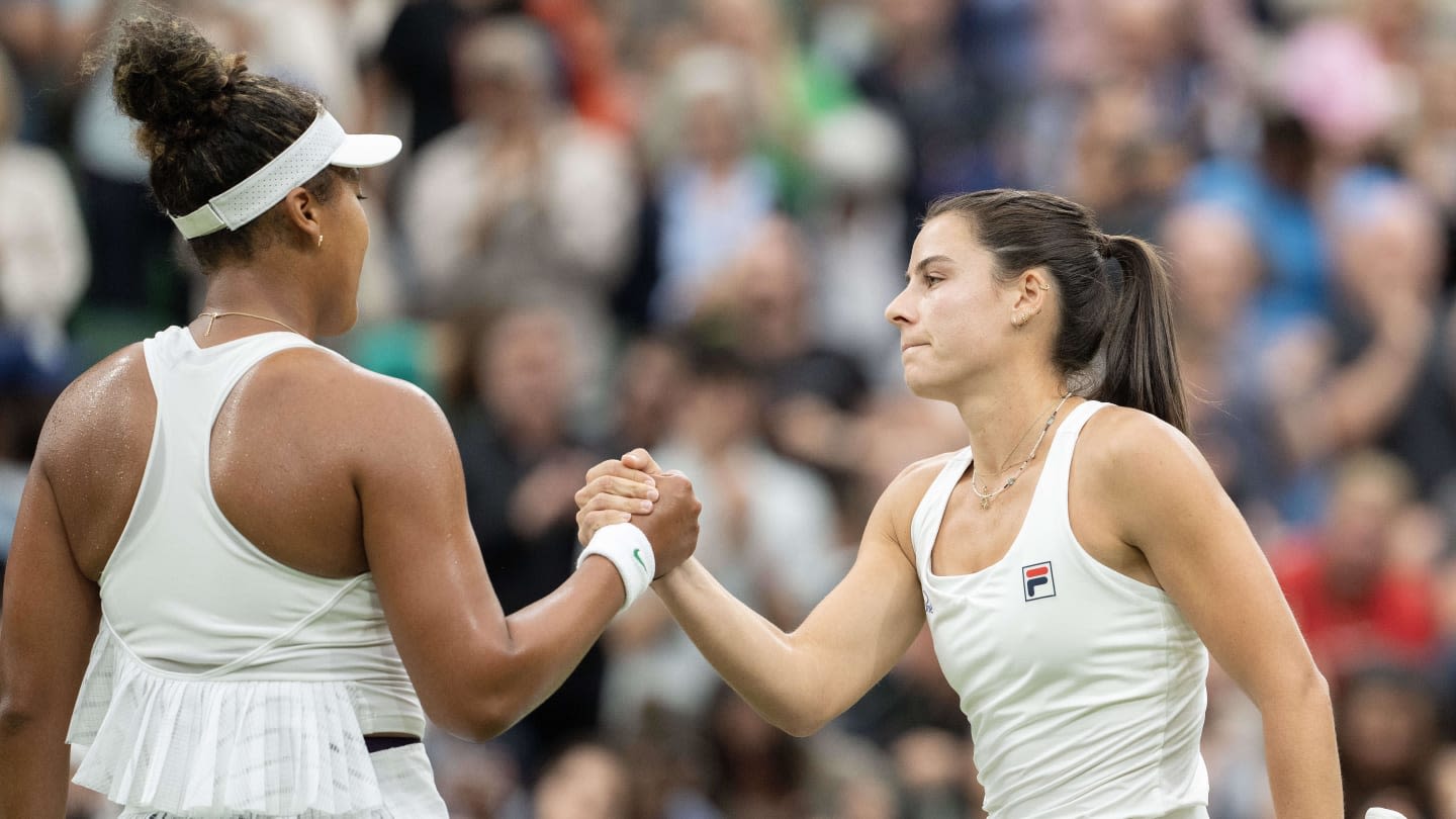 Emma Navarro Breezes Past Naomi Osaka in Wimbledon Second Round