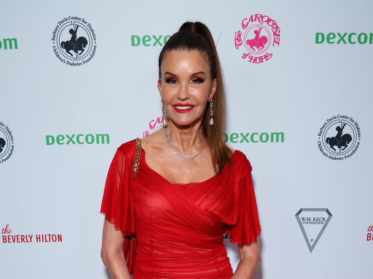 Janice Dickinson reveals she had first plastic surgery procedure at 32