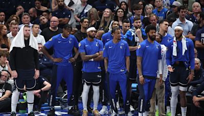 Yahoo Sports AM: The Mavs are in trouble
