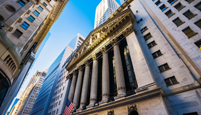 ...Session, Palantir Ignites Rally In Chipmakers, Commodities Rebound: What's Driving Markets Monday? - Adtran Holdings (NASDAQ:ADTN)